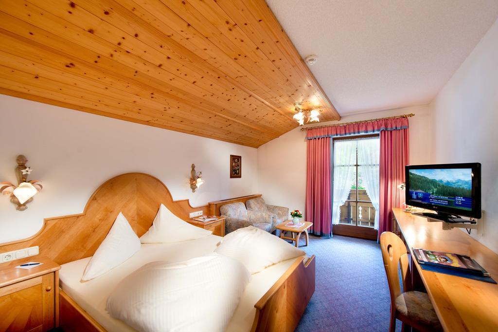 Hotel Bergland Lermoos Camera foto